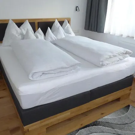 Kaiserburg * Bad Kleinkirchheim