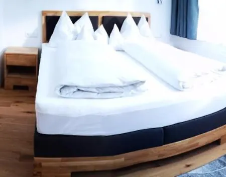 Kaiserburg * Bad Kleinkirchheim